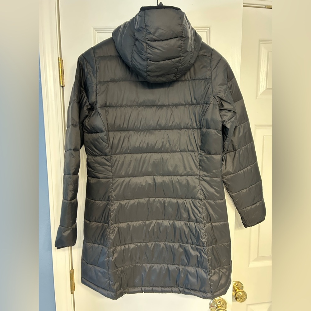 Amazon Essentials Black Puffer Jacket - image 4